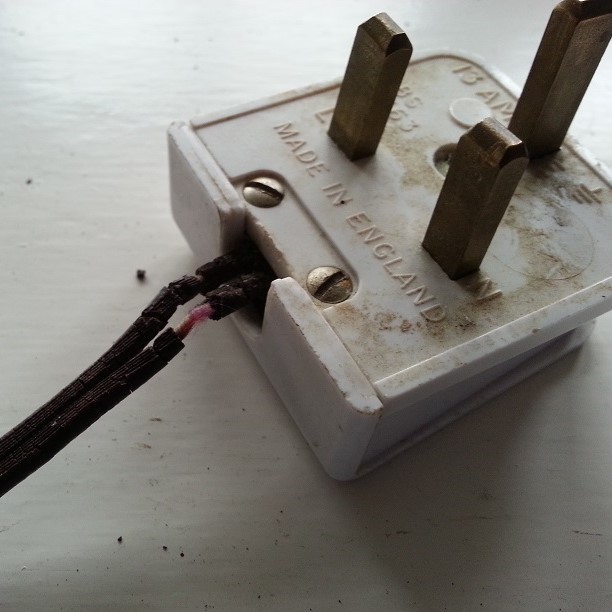 Plug does not meet current standards